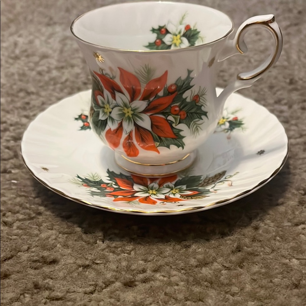 Vintage Royalty Fine Bone China Festive   Floral Teacup and Saucer Set. Noel